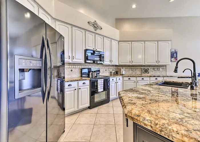 Holiday home Relax Poolside In Mesa: Family 12 Mi To Dtwn *
