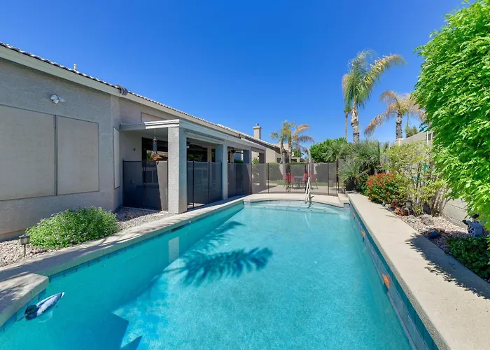 Relax Poolside In Mesa: Family 12 Mi To Dtwn