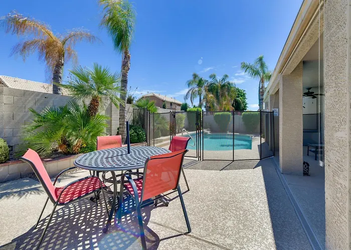 Relax Poolside In Mesa: Family 12 Mi To Dtwn